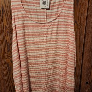 Melon colored tank top